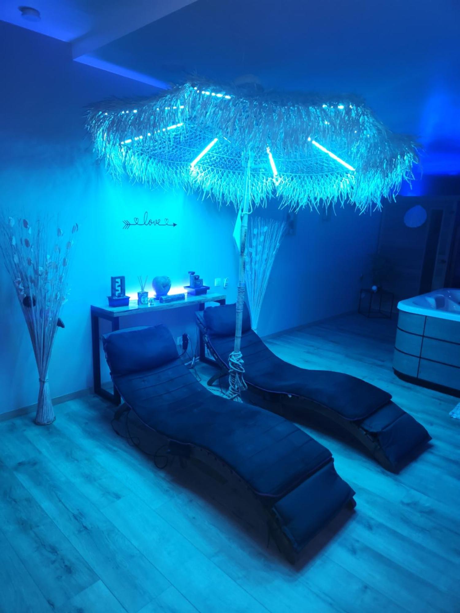 مبيت وإفطار La Louvière Le Relax المظهر الخارجي الصورة